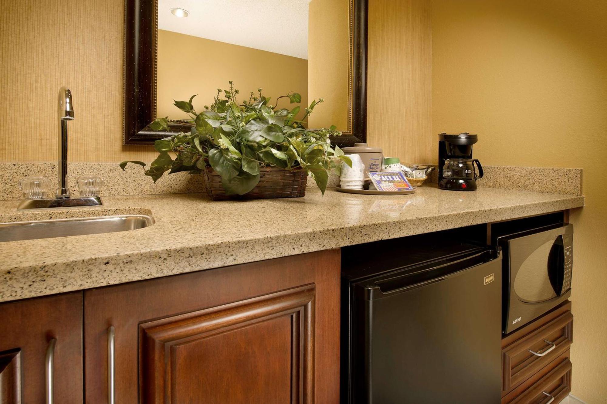 Hampton Inn And Suites San Antonio Airport Εξωτερικό φωτογραφία