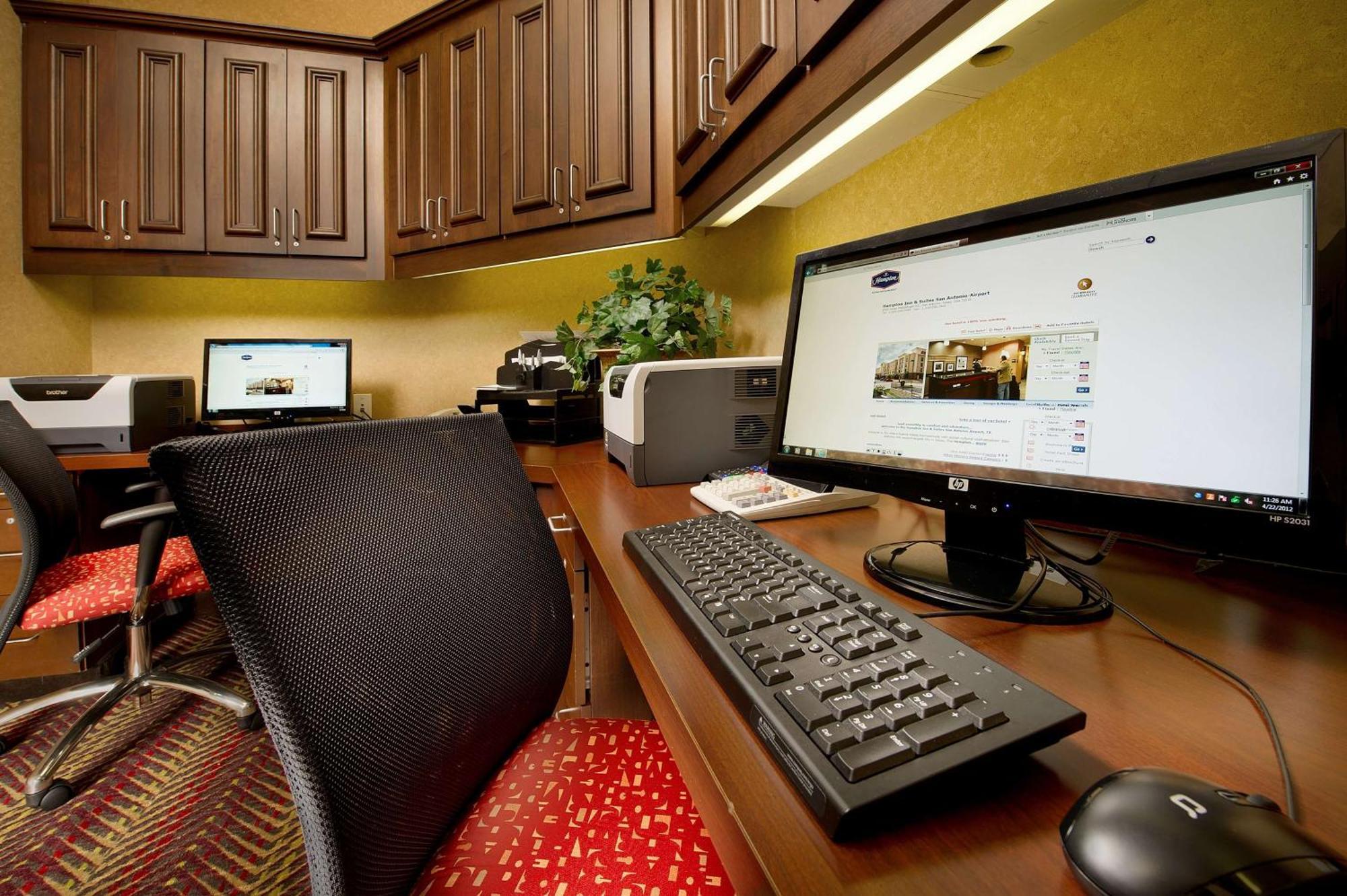 Hampton Inn And Suites San Antonio Airport Εξωτερικό φωτογραφία