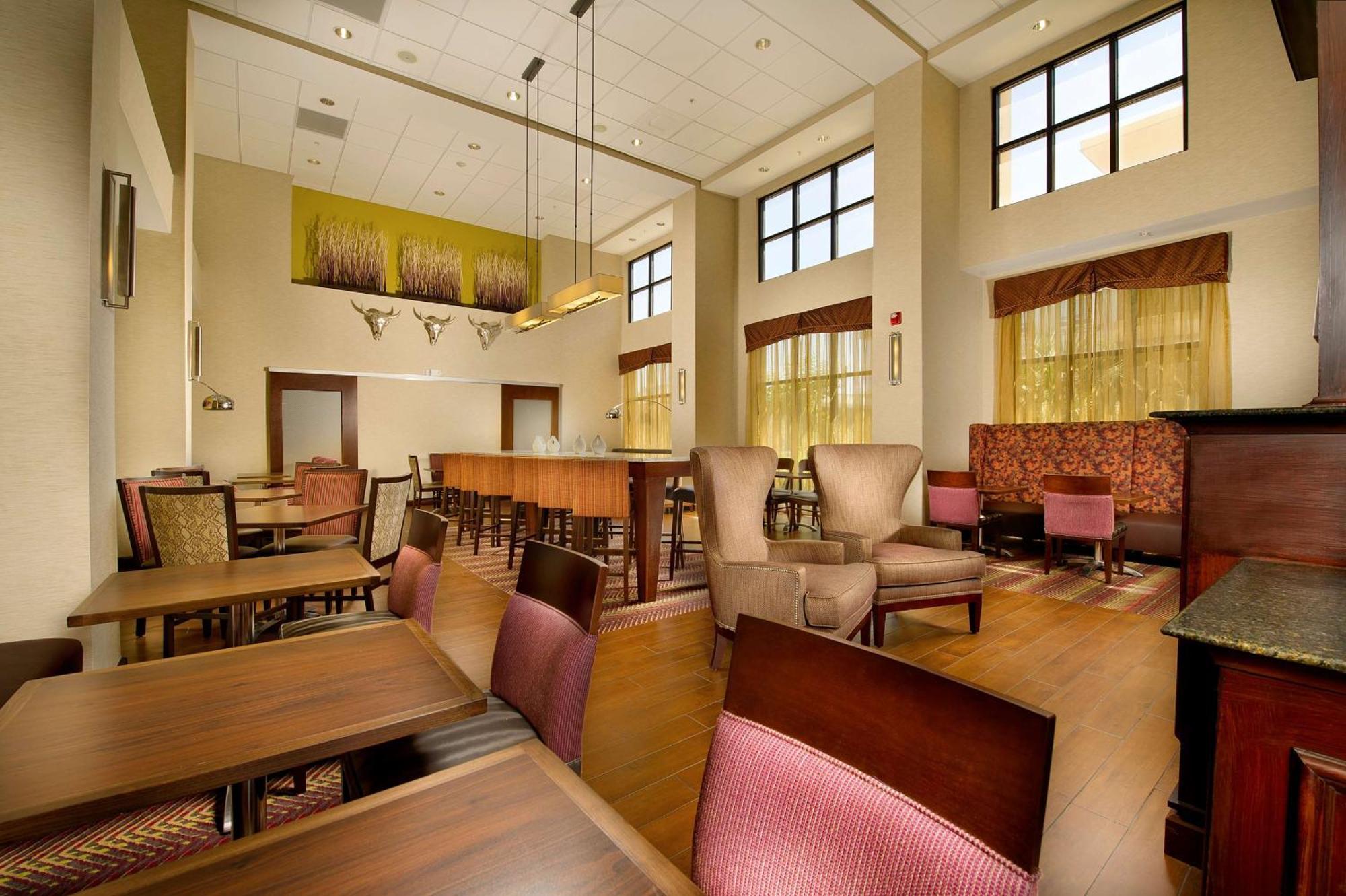 Hampton Inn And Suites San Antonio Airport Εξωτερικό φωτογραφία