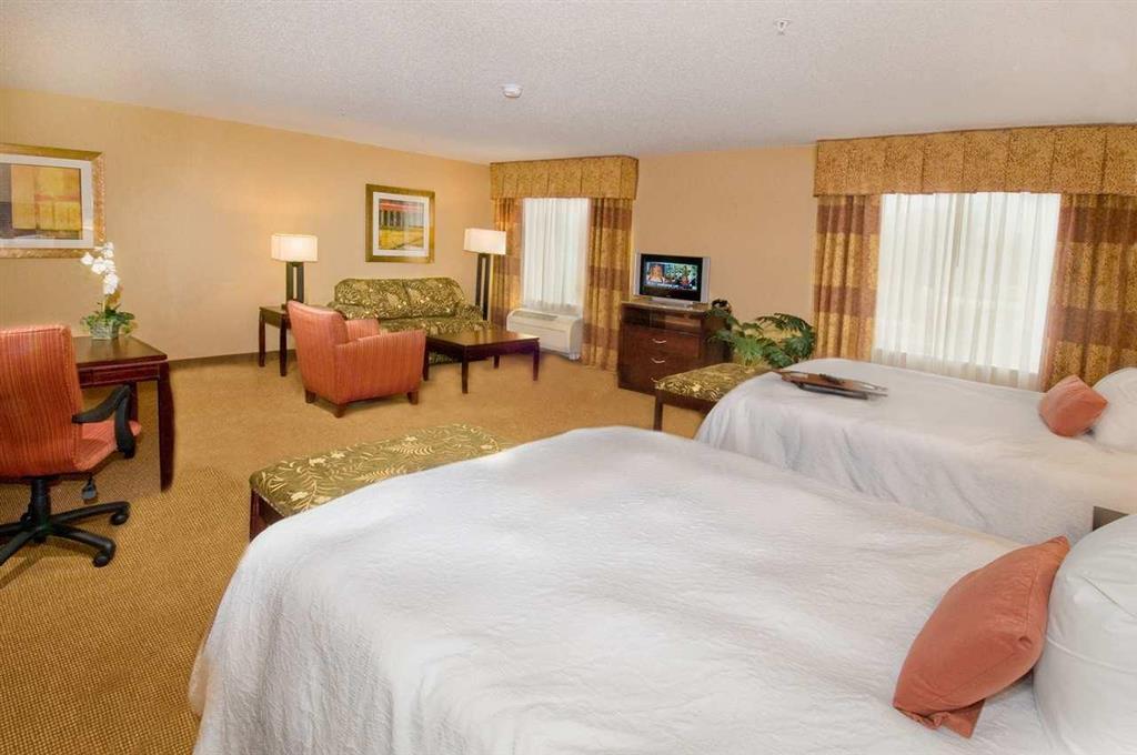 Hampton Inn And Suites San Antonio Airport Δωμάτιο φωτογραφία