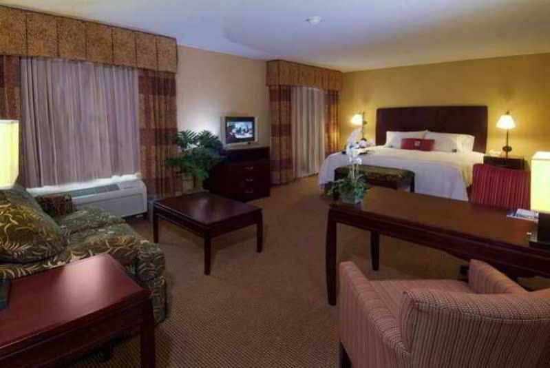 Hampton Inn And Suites San Antonio Airport Εξωτερικό φωτογραφία